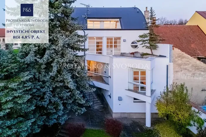 Prodej vily, Křižanov, Benešovo náměstí, 530 m2