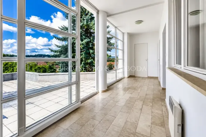 Prodej vily, Křižanov, Benešovo náměstí, 530 m2