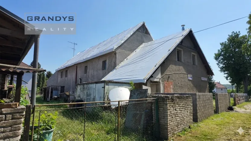 Prodej rodinného domu, Okna, 630 m2