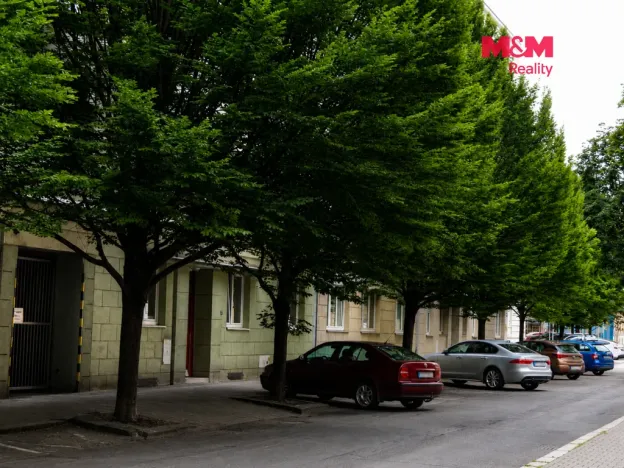 Prodej bytu 2+1, Ostrava, Sokolská třída, 63 m2