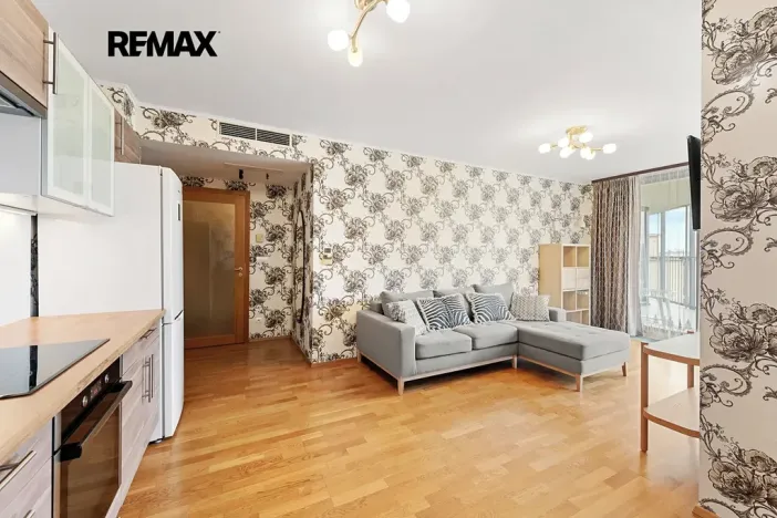 Pronájem bytu 2+kk, Praha - Žižkov, Ke kapslovně, 64 m2