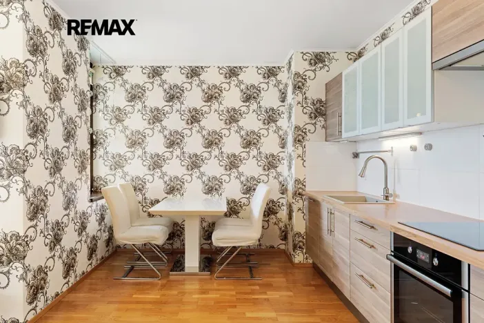 Pronájem bytu 2+kk, Praha - Žižkov, Ke kapslovně, 64 m2