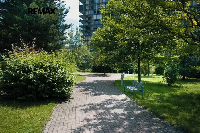 Pronájem bytu 2+kk, Praha - Žižkov, Ke kapslovně, 64 m2