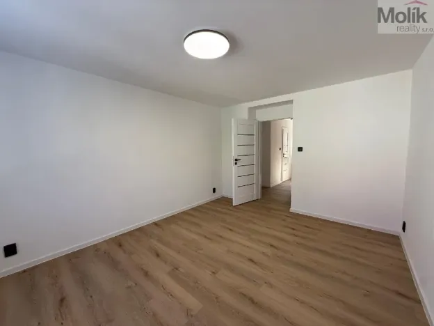 Prodej bytu 3+1, Meziboří, Okružní, 60 m2