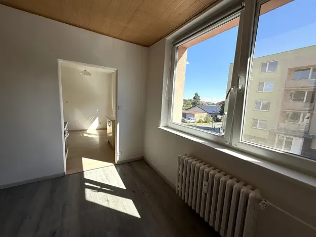 Pronájem bytu 2+1, Hrušovany u Brna, Sídliště, 58 m2