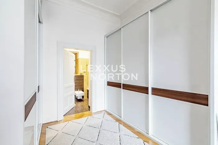 Prodej bytu 3+1, Praha - Nové Město, Soukenická, 96 m2