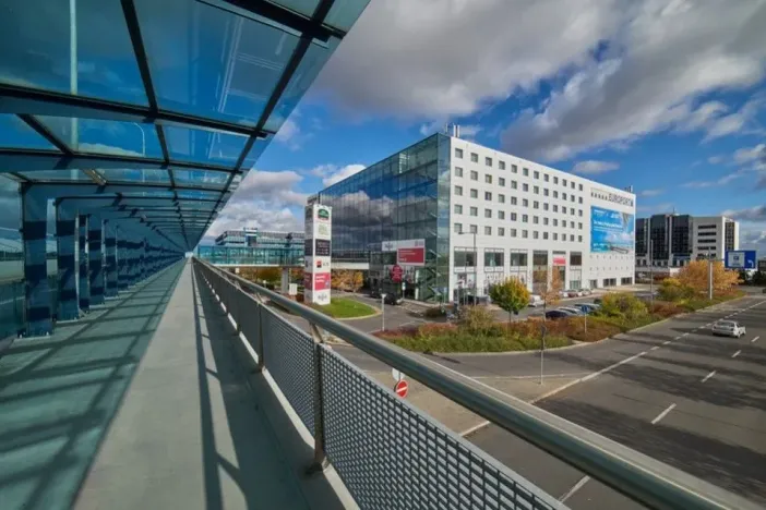Pronájem kanceláře, Praha - Ruzyně, Aviatická, 34 m2