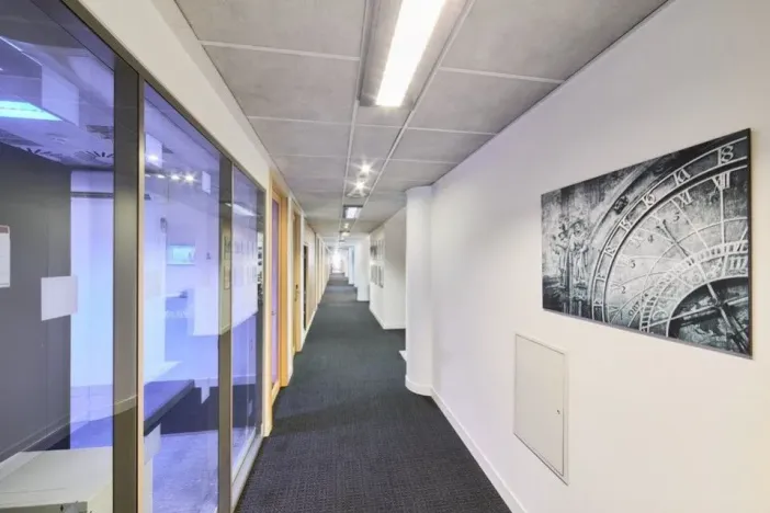 Pronájem kanceláře, Praha - Hlubočepy, Nádražní, 49 m2
