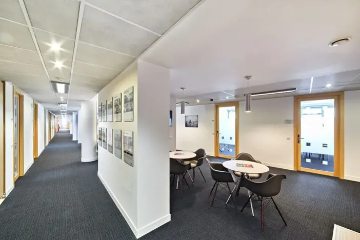 Pronájem kanceláře, Praha - Hlubočepy, Nádražní, 49 m2