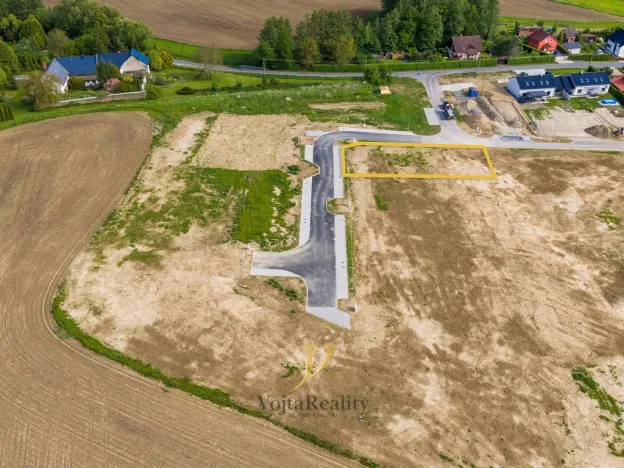 Prodej pozemku pro bydlení, Komárov, 738 m2
