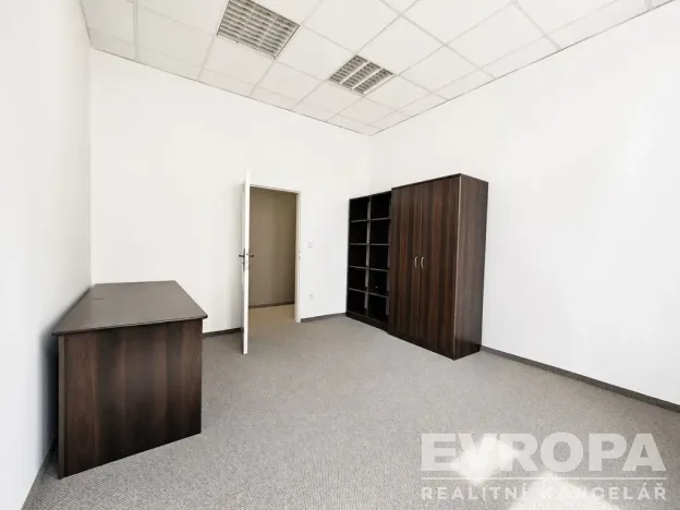 Pronájem kanceláře, Vrchlabí, Krkonošská, 160 m2
