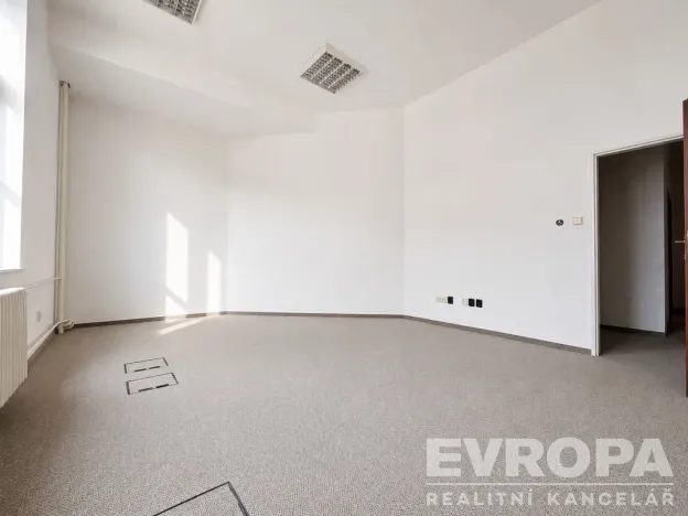 Pronájem kanceláře, Vrchlabí, Krkonošská, 160 m2