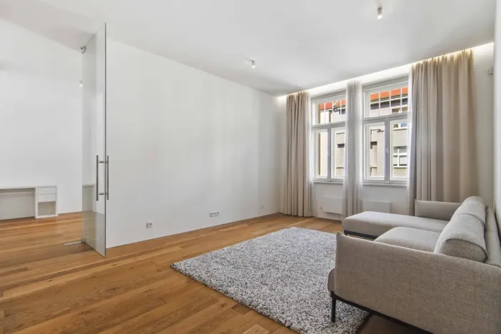 Pronájem bytu 3+kk, Praha - Vinohrady, Laubova, 109 m2