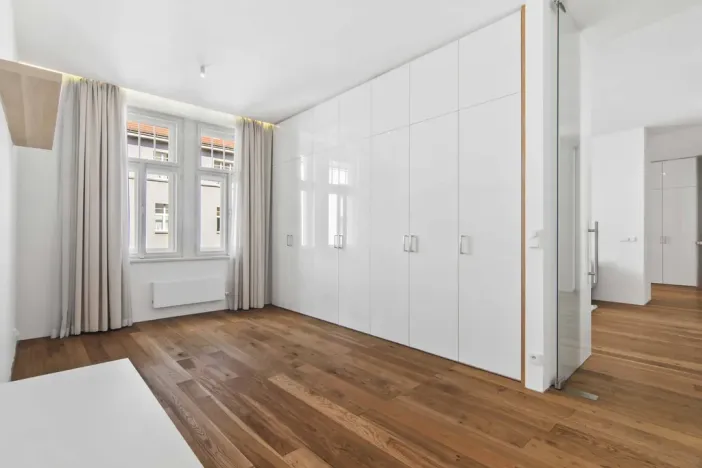 Pronájem bytu 3+kk, Praha - Vinohrady, Laubova, 109 m2
