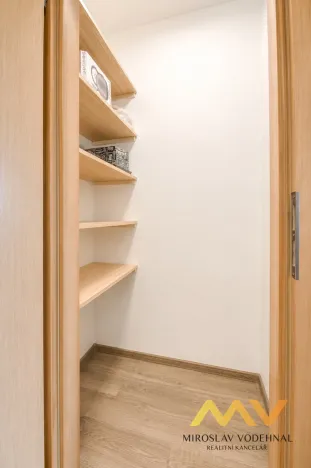 Prodej bytu 4+kk, Hradec Králové - Pražské Předměstí, Jungmannova, 90 m2