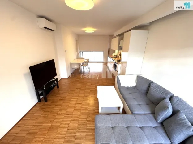 Pronájem bytu 2+kk, Praha - Žižkov, Prokopova, 66 m2