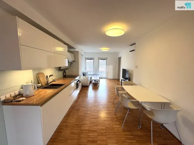 Pronájem bytu 2+kk, Praha - Žižkov, Prokopova, 66 m2