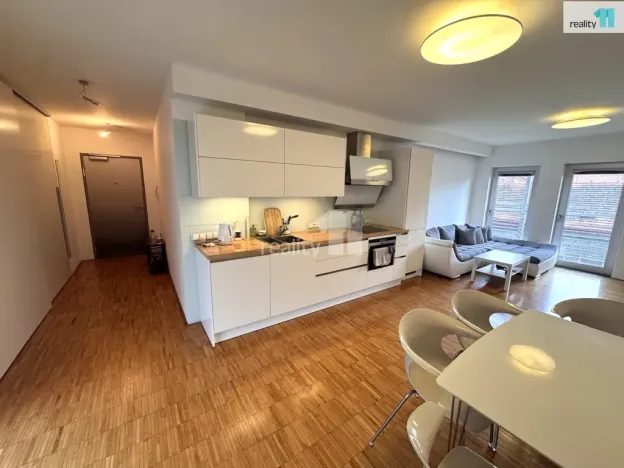 Pronájem bytu 2+kk, Praha - Žižkov, Prokopova, 66 m2