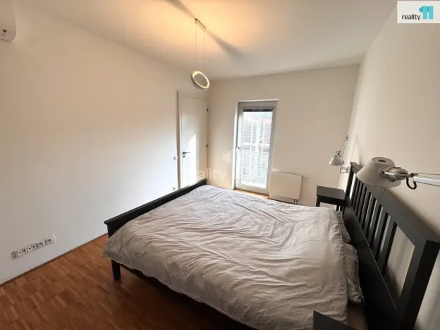 Pronájem bytu 2+kk, Praha - Žižkov, Prokopova, 66 m2