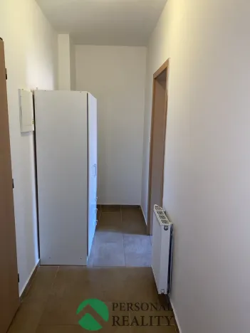 Pronájem bytu 1+1, Kladno, Školská, 35 m2