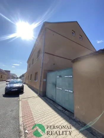 Pronájem bytu 1+1, Kladno, Školská, 35 m2