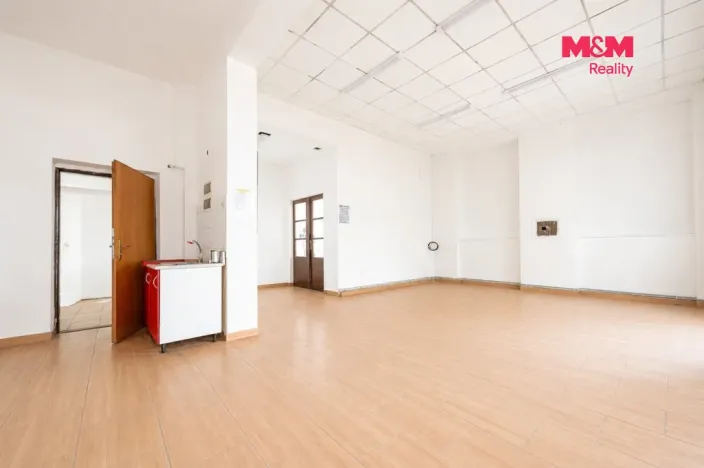 Prodej obchodního prostoru, Přerov - Přerov VI-Újezdec, Hlavní, 220 m2
