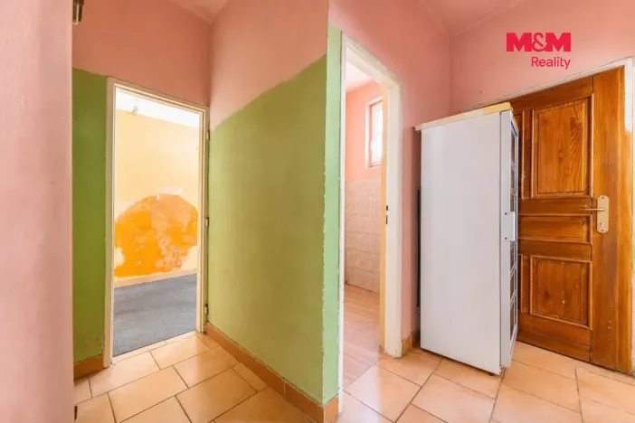 Prodej obchodního prostoru, Přerov - Přerov VI-Újezdec, Hlavní, 220 m2