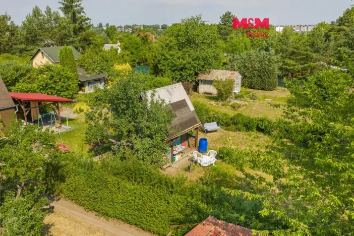 Prodej zahrady, Slaný, 387 m2