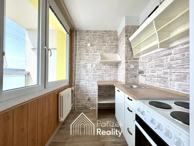 Pronájem bytu 1+kk, Náchod, Běloveská, 30 m2