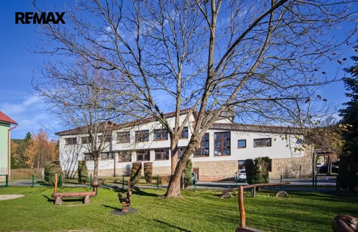 Prodej komerčního pozemku, Velké Karlovice, 2837 m2