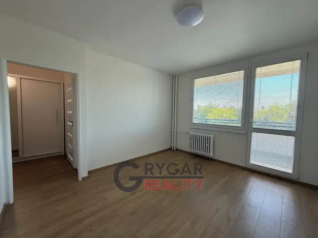 Pronájem bytu 2+kk, Praha - Prosek, Prosecká, 41 m2