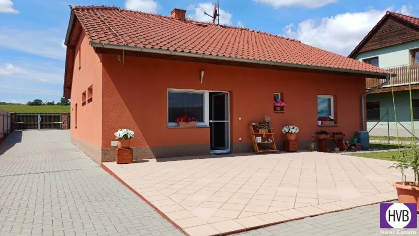 Prodej rodinného domu, Cholina, 131 m2