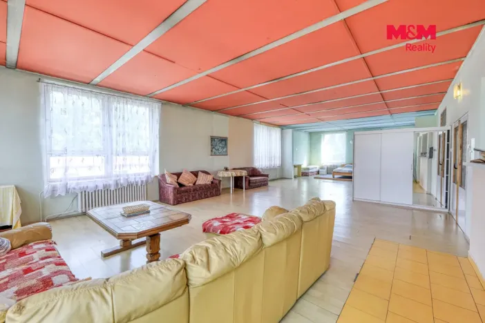 Prodej výrobních prostor, Černošín, 1100 m2