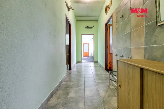 Prodej výrobních prostor, Černošín, 1100 m2