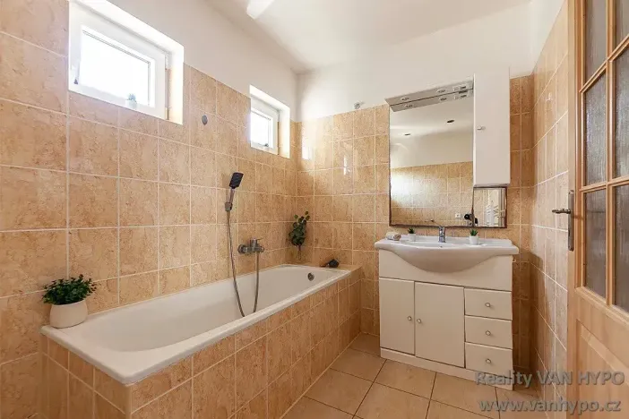 Prodej bytu 2+kk, Praha - Vokovice, Krátký lán, 42 m2