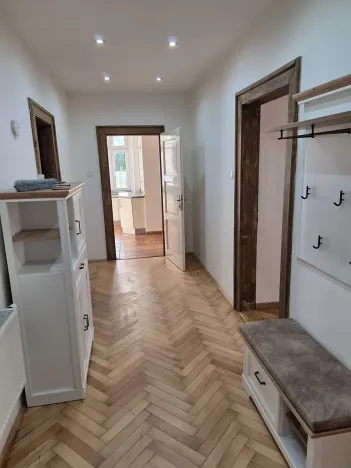 Pronájem bytu 4+1, Praha - Bubeneč, Charlese de Gaulla, 108 m2
