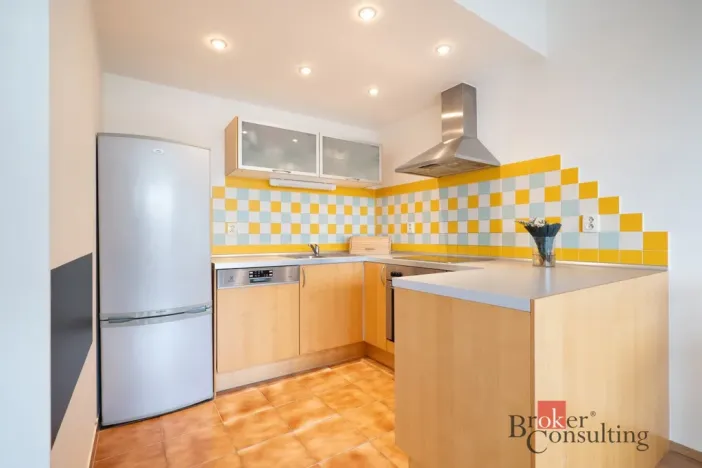 Prodej bytu 2+kk, Praha - Libeň, Nad Okrouhlíkem, 58 m2