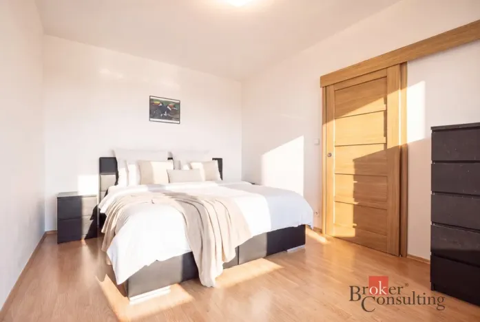 Prodej bytu 2+kk, Praha - Libeň, Nad Okrouhlíkem, 58 m2