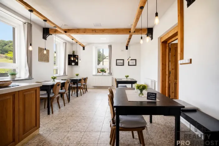 Prodej ubytování, Pustá Kamenice, 491 m2