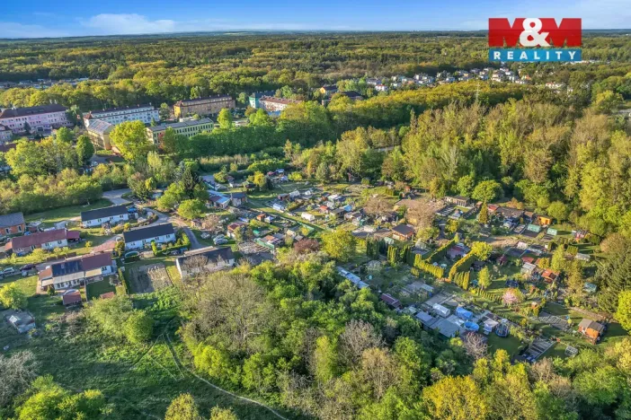 Prodej zahrady, Rybitví, 148 m2