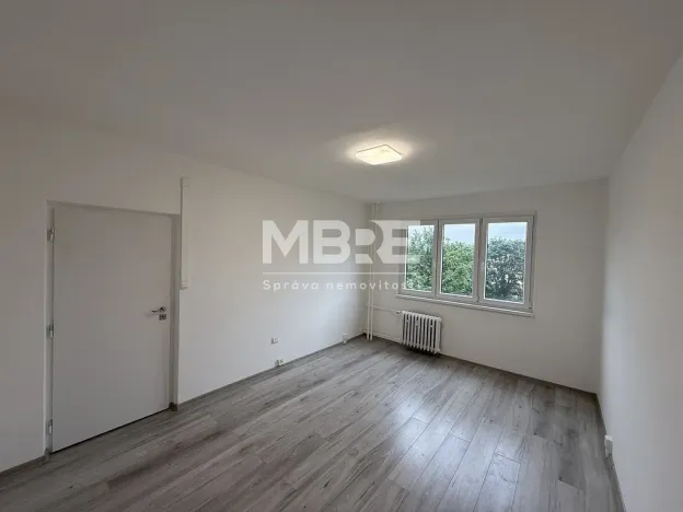 Pronájem bytu 2+1, Kadaň, Chomutovská, 53 m2