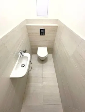 Pronájem bytu 2+kk, Karlovy Vary, Svatošská, 69 m2
