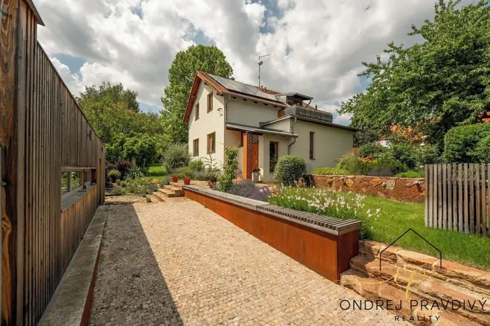 Prodej rodinného domu, Liteň, Karlštejnská, 237 m2
