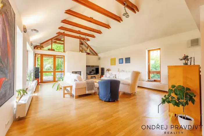 Prodej rodinného domu, Liteň, Karlštejnská, 237 m2
