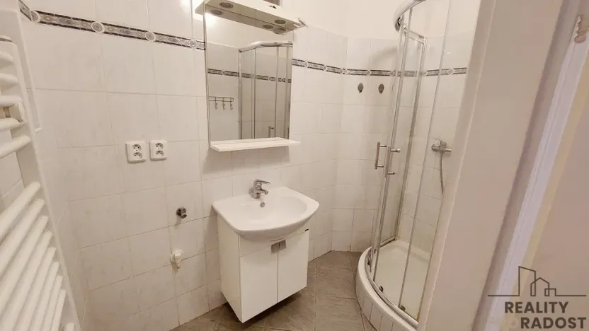 Pronájem bytu 2+1, Praha - Vršovice, 28. pluku, 70 m2