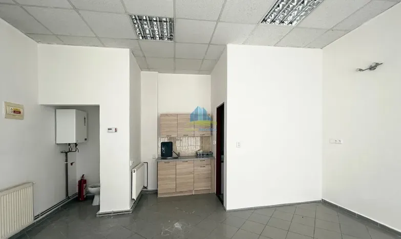 Pronájem obchodního prostoru, Aš, Hlavní, 32 m2
