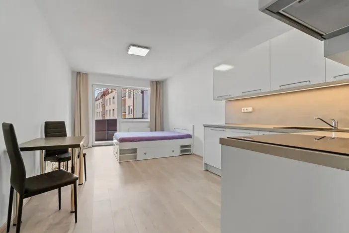 Pronájem bytu 1+kk, Zlín, Hřebíčkova, 30 m2