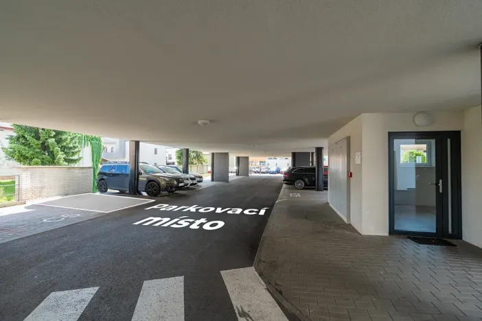 Pronájem bytu 1+kk, Zlín, Hřebíčkova, 30 m2