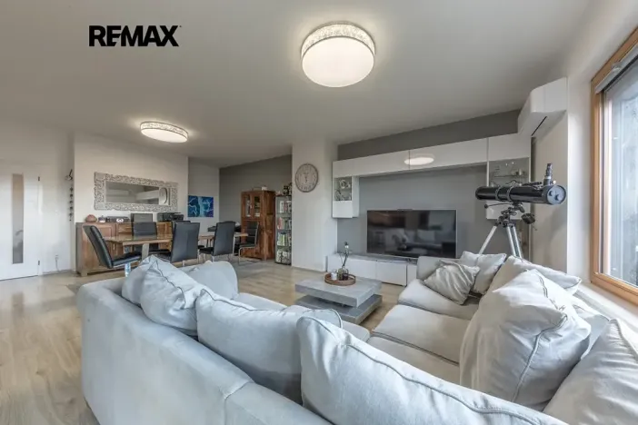 Prodej bytu 5+kk, Praha - Modřany, K Vystrkovu, 134 m2