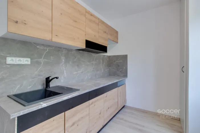 Pronájem bytu 1+1, Praha - Michle, Jihlavská, 39 m2